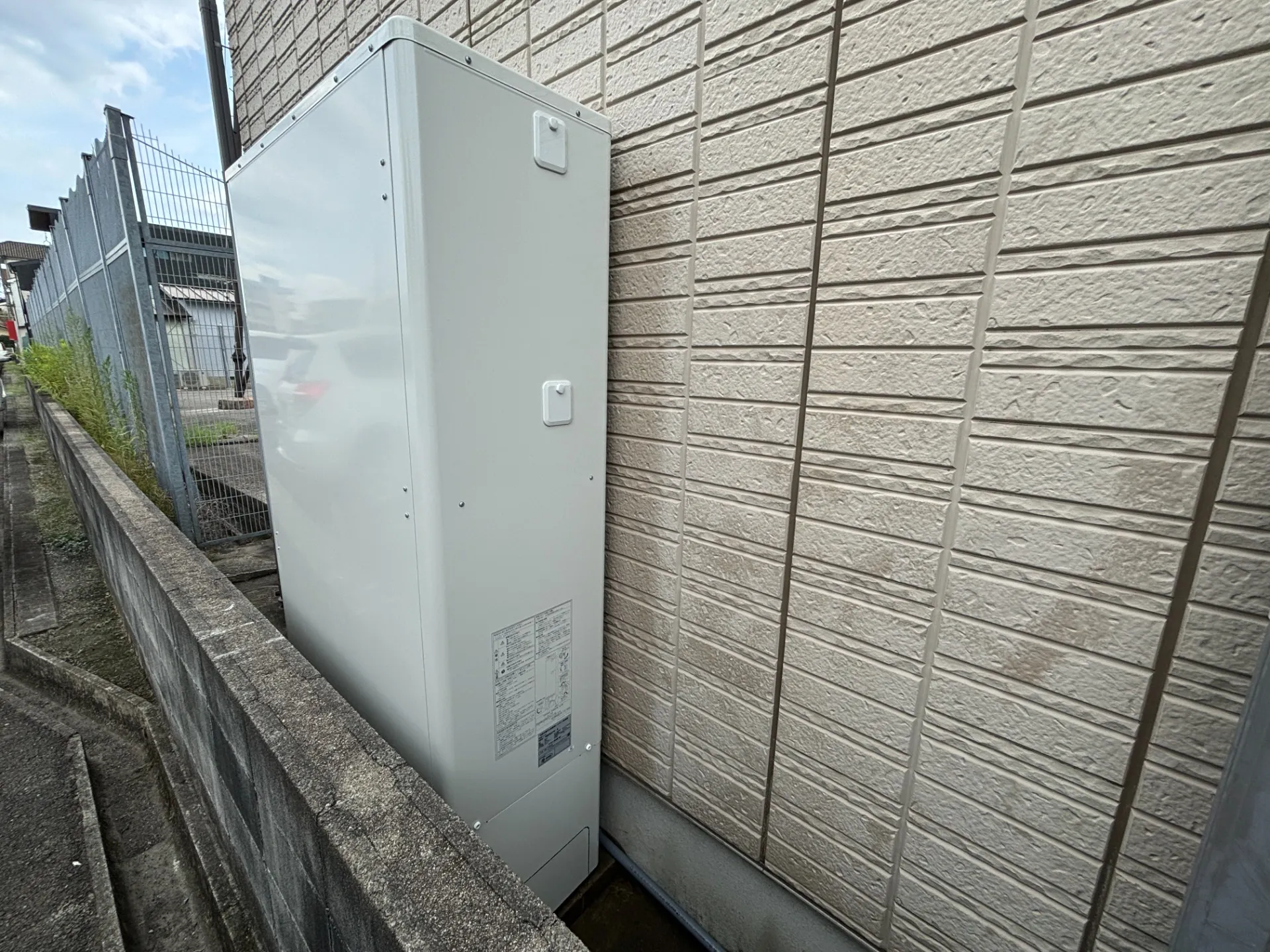 和歌山県の戸建て住宅でエコキュートの交換をさせて頂きました。