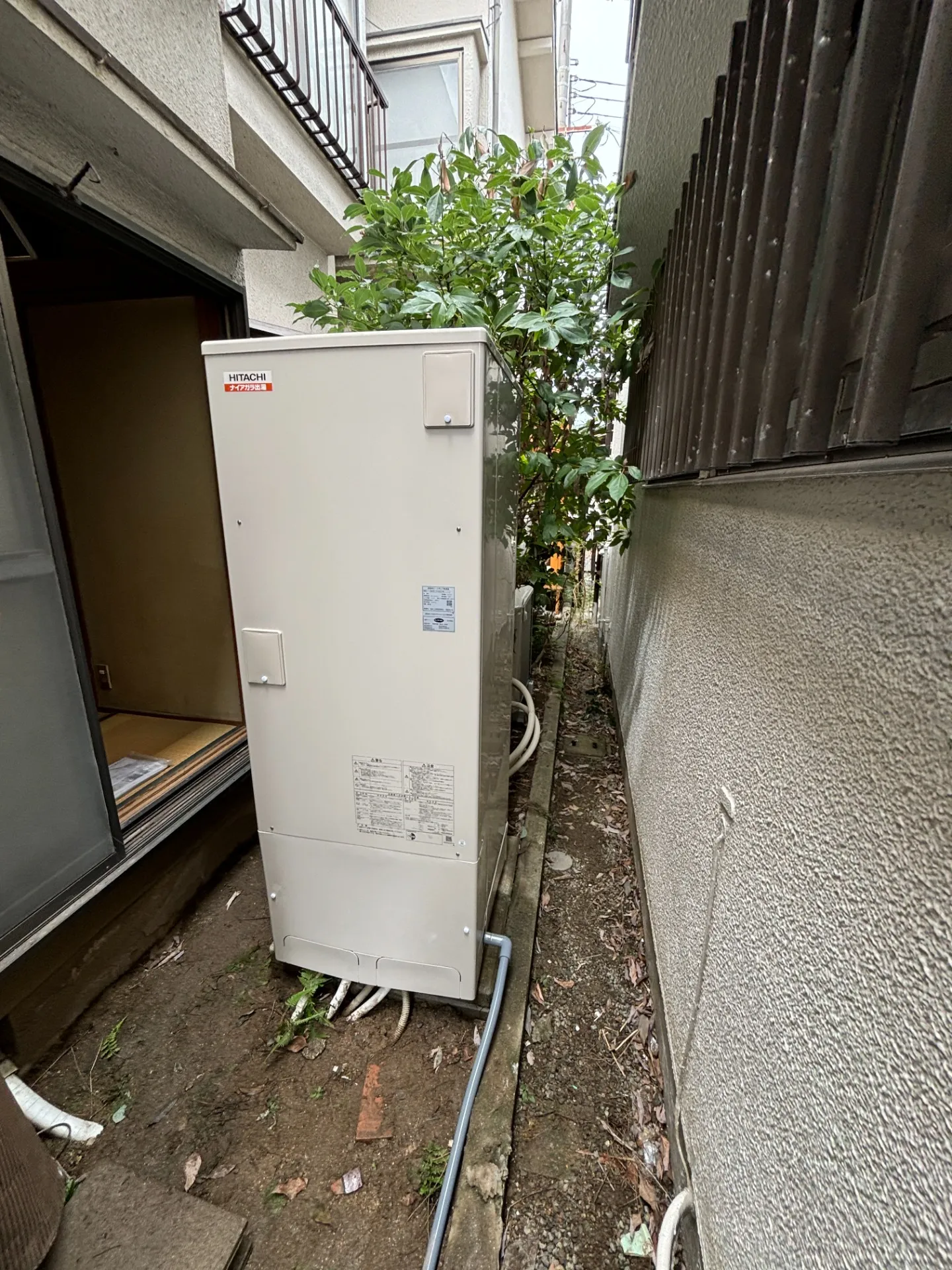 大阪府の戸建て住宅でエコキュートの交換をさせて頂きました。